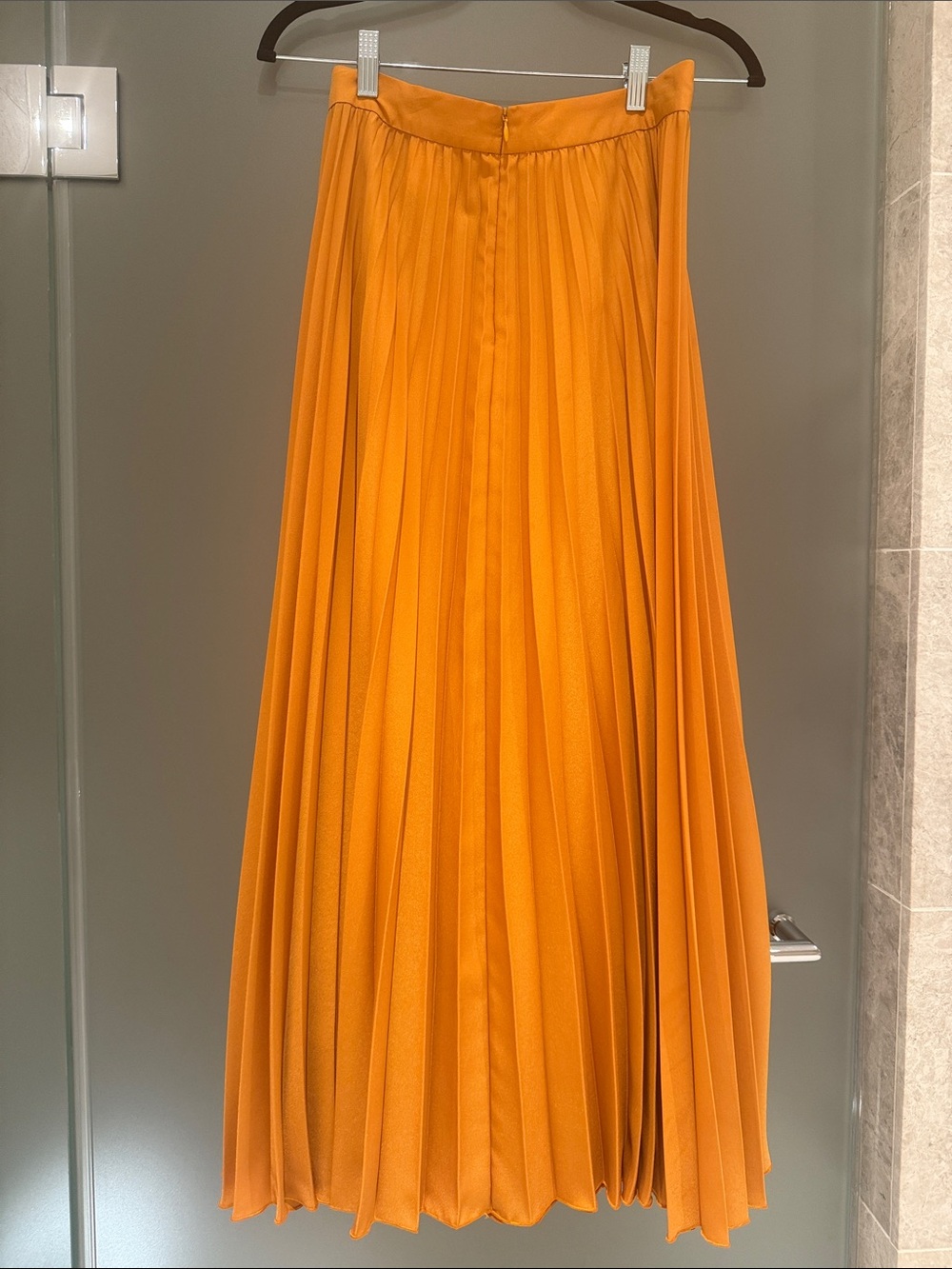 Weekend MaxMara mustard yellow Pleated Maxi Skirt size 6 - Picture 3 of 5